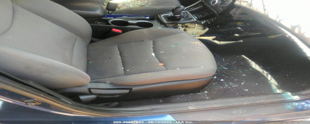 5NPDH4AE6GH765643 2016 HYUNDAI ELANTRA photo no. 5
