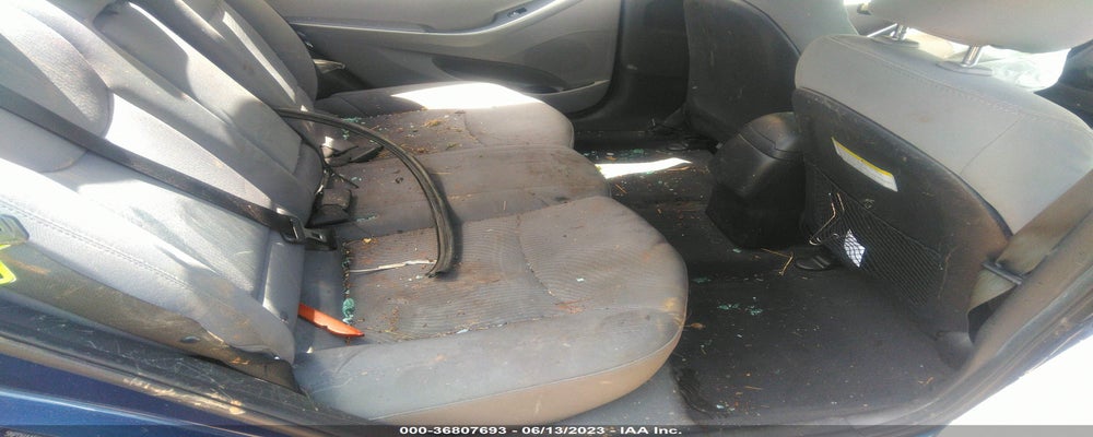 5NPDH4AE6GH765643 2016 HYUNDAI ELANTRA photo no. 8