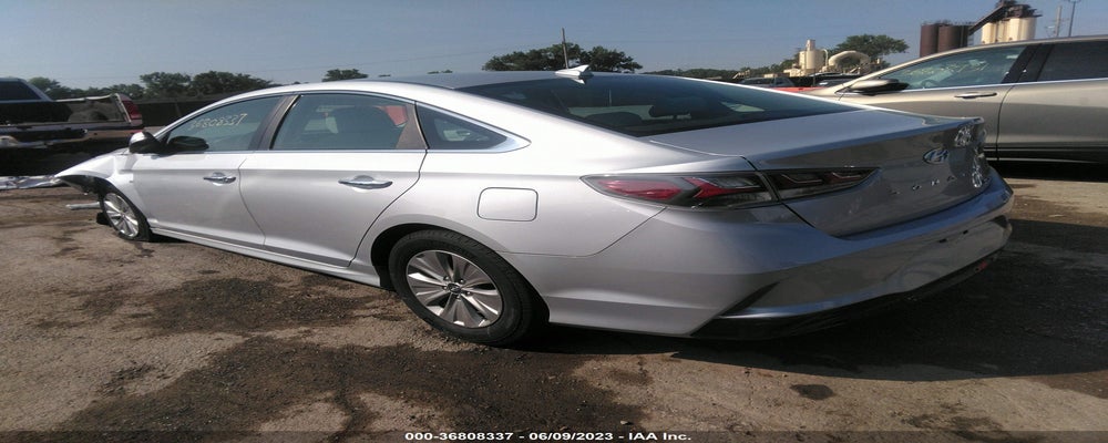 KMHE24L30JA082882 2018 HYUNDAI SONATA HYBRID photo no. 3