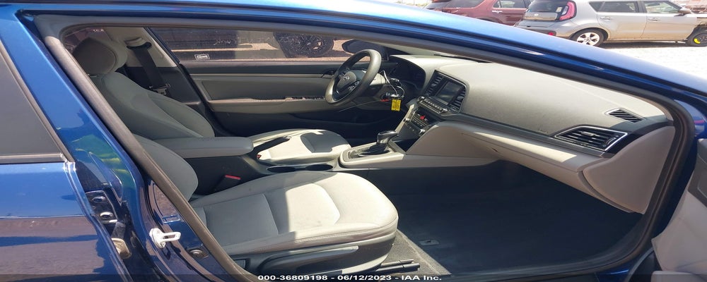 5NPD84LF3HH000400 2017 HYUNDAI ELANTRA photo no. 5