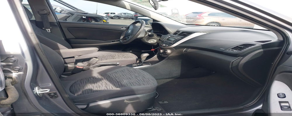 KMHCT5AEXHU340722 2017 HYUNDAI ACCENT photo no. 5