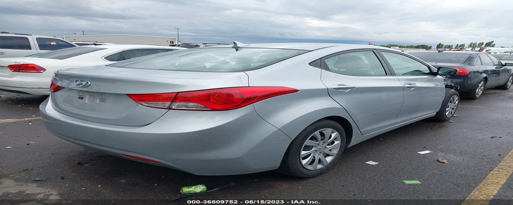 5NPDH4AEXBH041737 2011 HYUNDAI ELANTRA photo no. 4