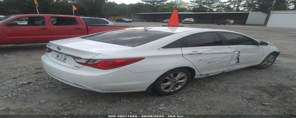5NPEC4AC9DH658289 2013 HYUNDAI SONATA photo no. 4