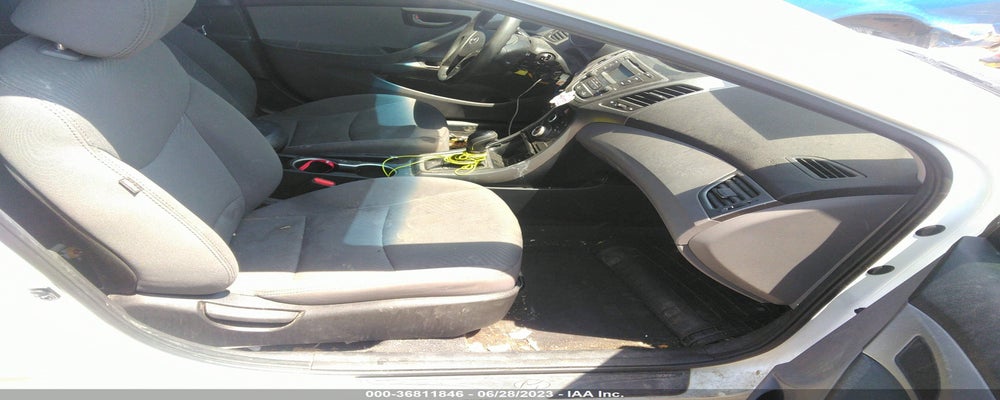 5NPDH4AE1GH752525 2016 HYUNDAI ELANTRA photo no. 5