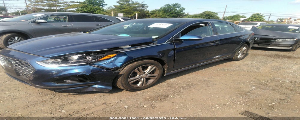 5NPE34AF2JH722288 2018 HYUNDAI SONATA photo no. 2