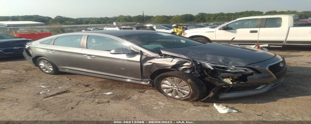 KMHE24L37HA076992 2017 HYUNDAI SONATA HYBRID photo no. 6