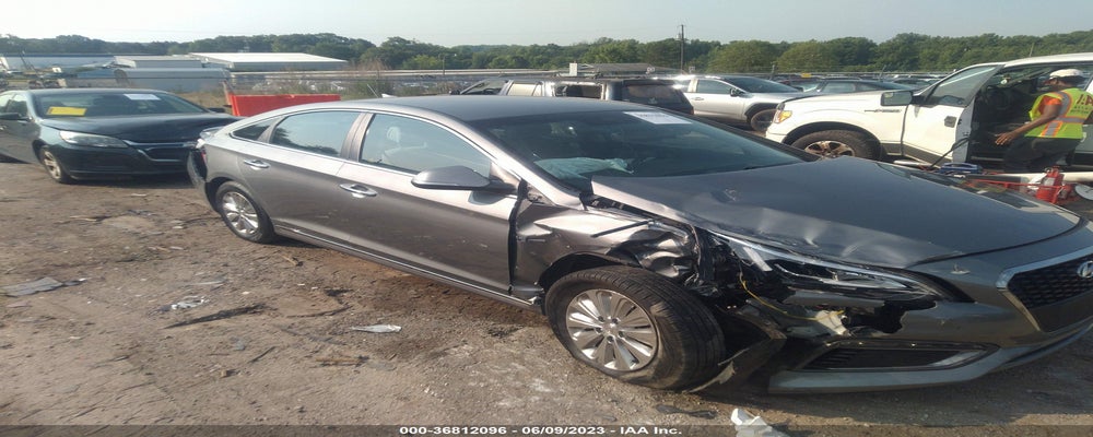KMHE24L37HA076992 2017 HYUNDAI SONATA HYBRID photo no. 6