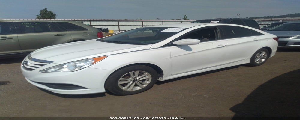 5NPEB4AC8EH820157 2014 HYUNDAI SONATA photo no. 2