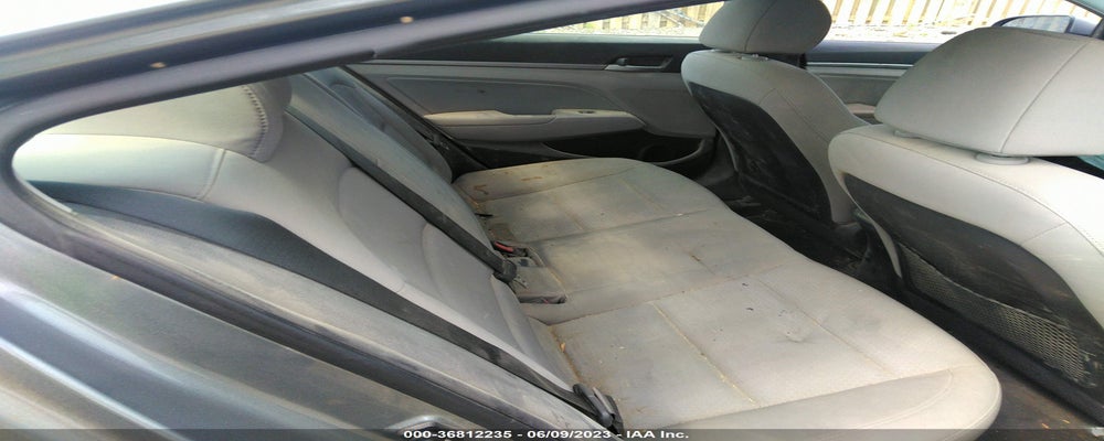 KMHD84LF0HU207702 2017 HYUNDAI ELANTRA photo no. 8