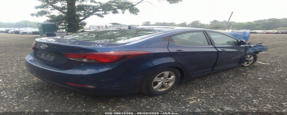 5NPDH4AE8FH567077 2015 HYUNDAI ELANTRA photo no. 4
