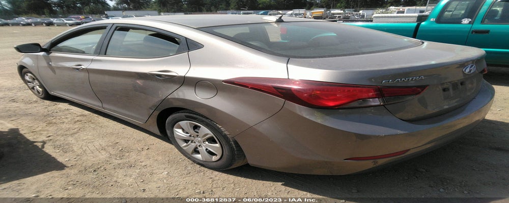5NPDH4AE2GH702765 2016 HYUNDAI ELANTRA photo no. 3