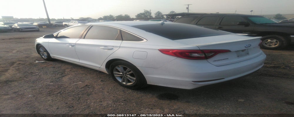 5NPE24AF0FH018505 2015 HYUNDAI SONATA photo no. 3