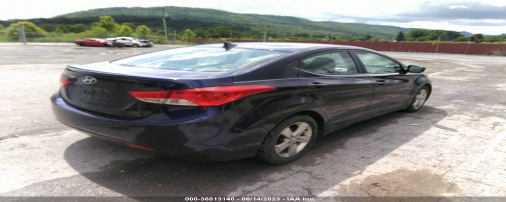 5NPDH4AE3DH335130 2013 HYUNDAI ELANTRA photo no. 4