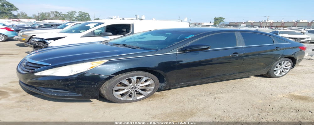 5NPEB4AC9BH226690 2011 HYUNDAI SONATA photo no. 2