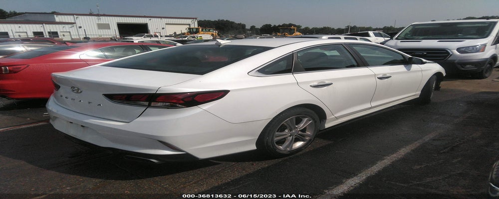 5NPE34AF7JH608688 2018 HYUNDAI SONATA photo no. 4