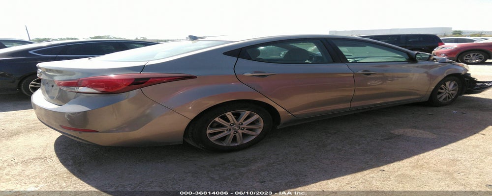 5NPDH4AE4FH643281 2015 HYUNDAI ELANTRA photo no. 4