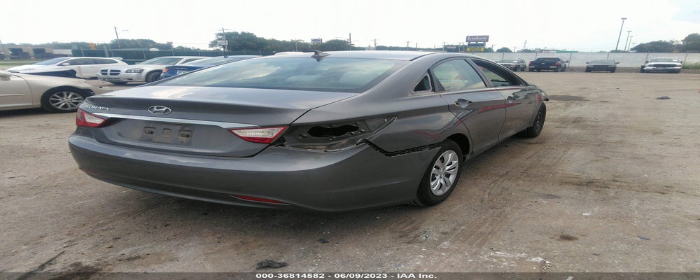 5NPEB4AC7DH571994 2013 HYUNDAI SONATA photo no. 4