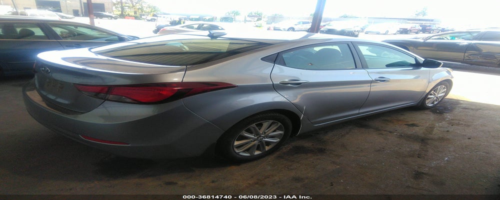 5NPDH4AE1GH679530 2016 HYUNDAI ELANTRA photo no. 4