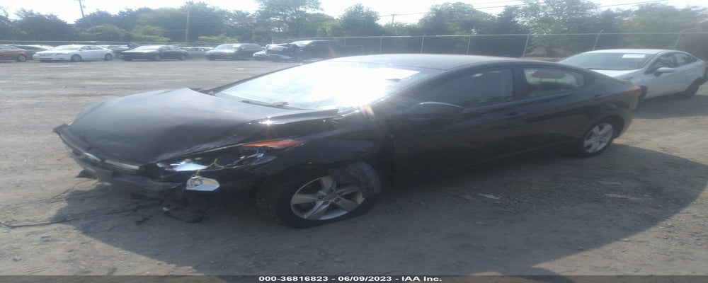 KMHDH4AE3DU500739 2013 HYUNDAI ELANTRA photo no. 2