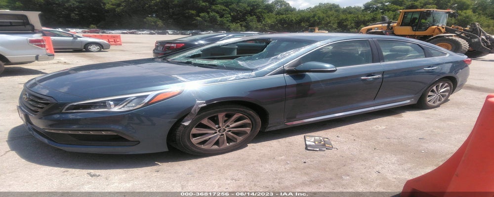 5NPE34AF2GH428673 2016 HYUNDAI SONATA photo no. 2