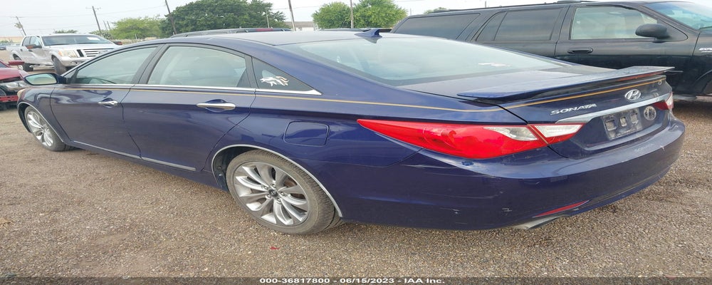 5NPEC4AC8BH039986 2011 HYUNDAI SONATA photo no. 3
