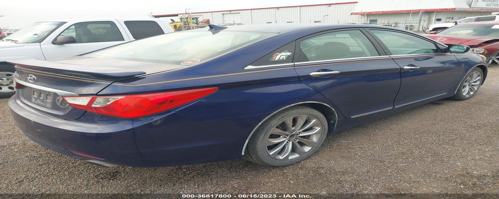 5NPEC4AC8BH039986 2011 HYUNDAI SONATA photo no. 4