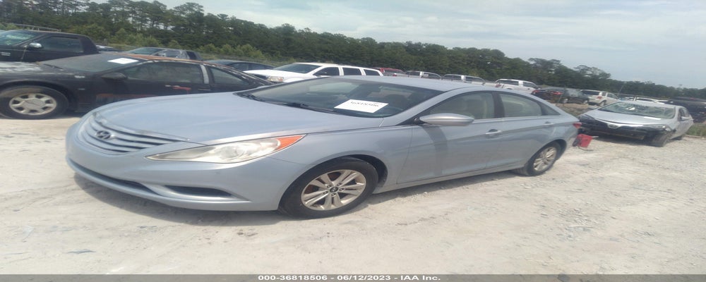 5NPEB4AC2BH139875 2011 HYUNDAI SONATA photo no. 2