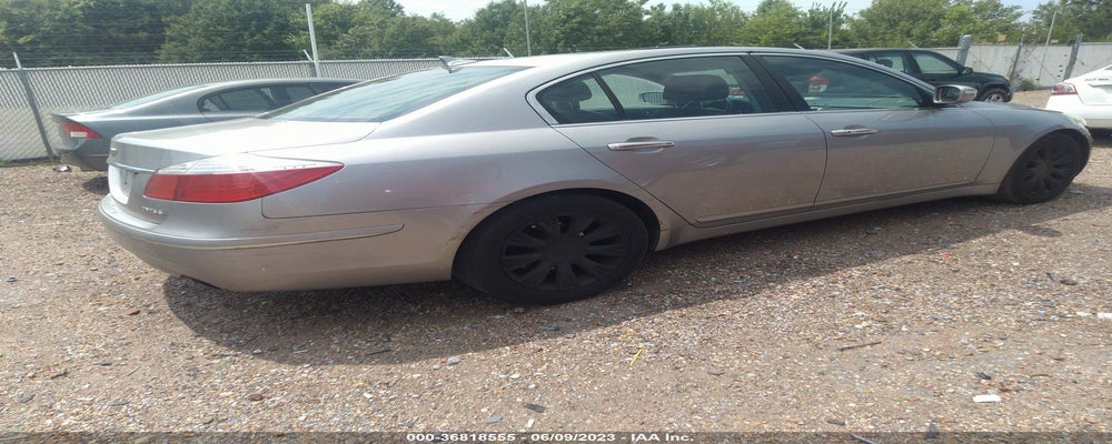 KMHGC4DE6BU113963 2011 HYUNDAI GENESIS photo no. 4