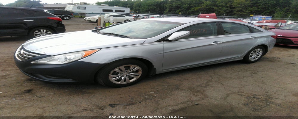 5NPEB4AC4DH508402 2013 HYUNDAI SONATA photo no. 2