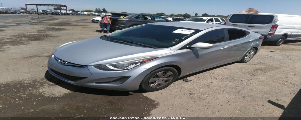 5NPDH4AE5GH700282 2016 HYUNDAI ELANTRA photo no. 2