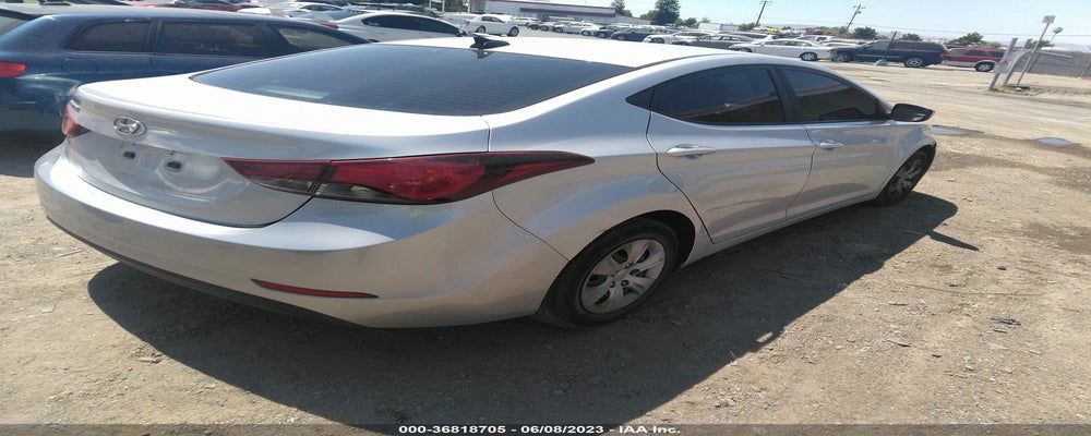 5NPDH4AE5GH700282 2016 HYUNDAI ELANTRA photo no. 4