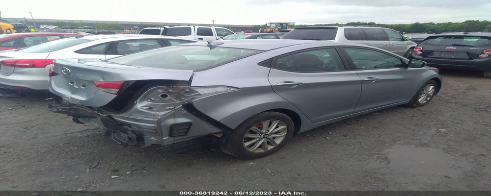 5NPDH4AE8GH697605 2016 HYUNDAI ELANTRA photo no. 4
