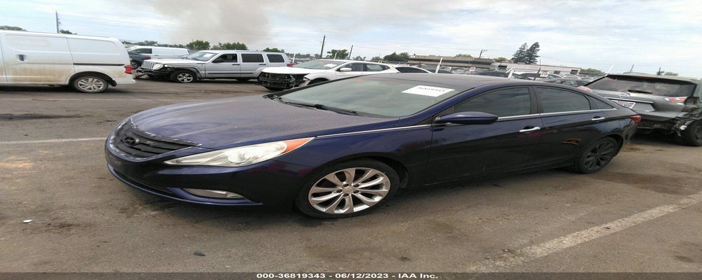 5NPEC4AC2BH066536 2011 HYUNDAI SONATA photo no. 2