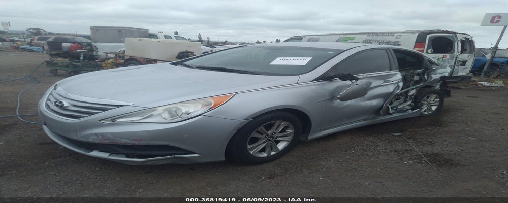 5NPEB4AC3EH914754 2014 HYUNDAI SONATA photo no. 2