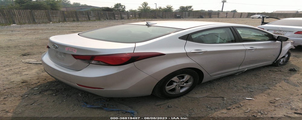 5NPDH4AE0FH652253 2015 HYUNDAI ELANTRA photo no. 4