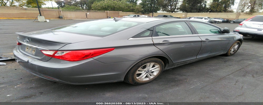 5NPEB4AC4DH653021 2013 HYUNDAI SONATA photo no. 4