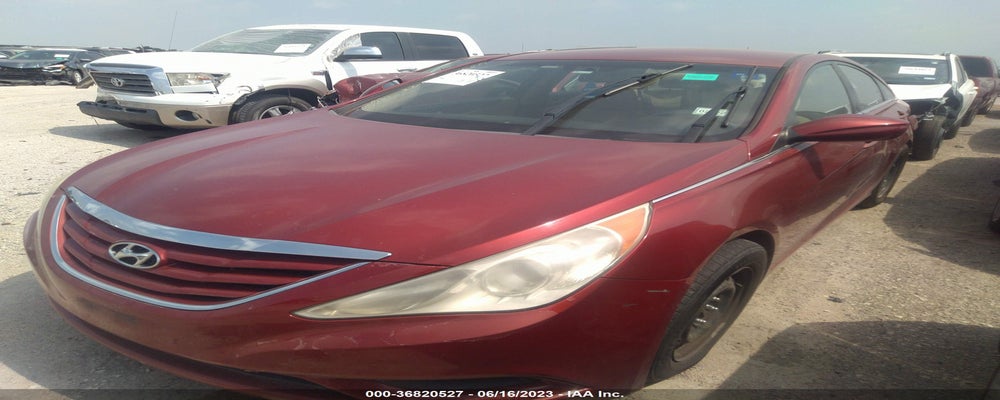 5NPEB4AC2BH069651 2011 HYUNDAI SONATA photo no. 2