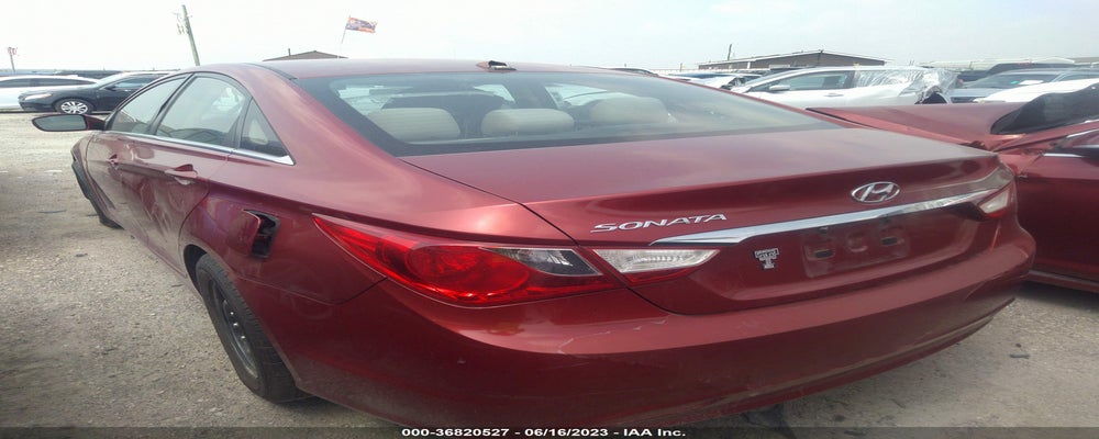 5NPEB4AC2BH069651 2011 HYUNDAI SONATA photo no. 3