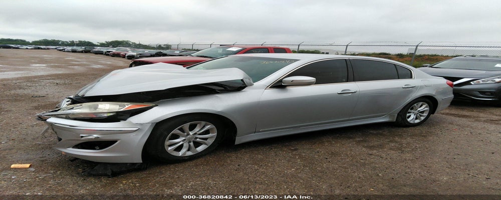 KMHGC4DD6DU243896 2013 HYUNDAI GENESIS photo no. 2