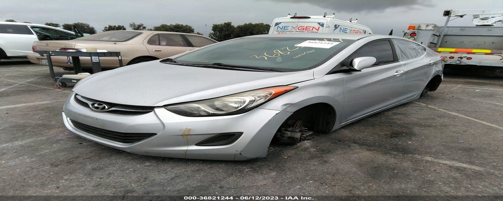 KMHDH4AE3DU652634 2013 HYUNDAI ELANTRA photo no. 2