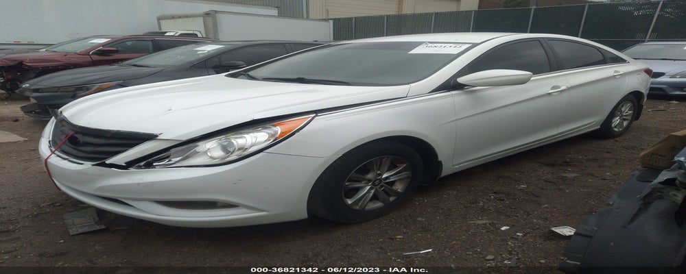 5NPEB4AC6DH776545 2013 HYUNDAI SONATA photo no. 2