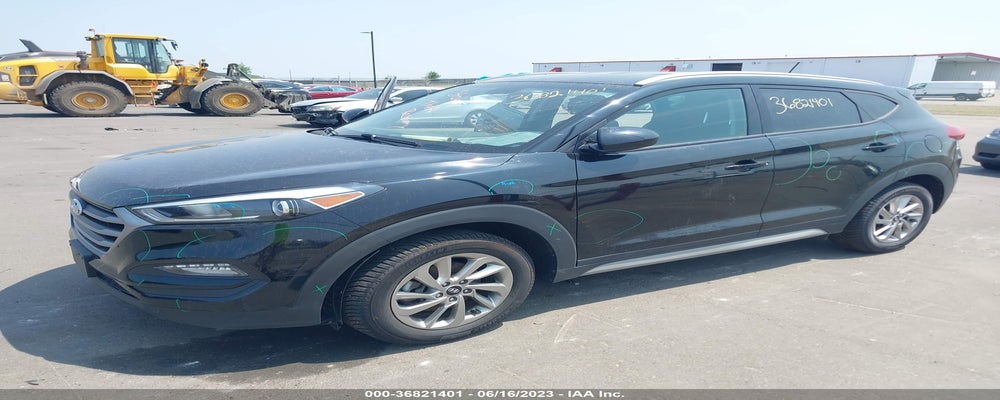 KM8J3CA46HU528785 2017 HYUNDAI TUCSON photo no. 2
