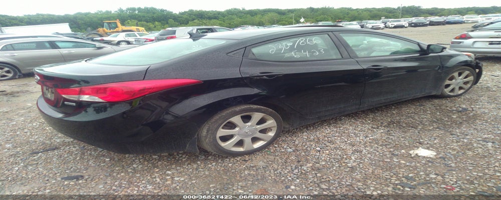 KMHDH4AE3DU636403 2013 HYUNDAI ELANTRA photo no. 4