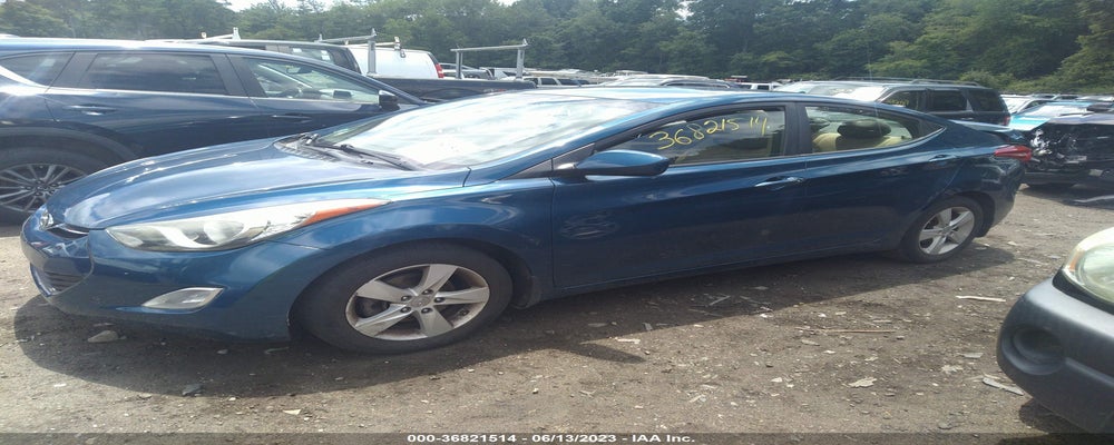KMHDH4AE2DU972088 2013 HYUNDAI ELANTRA photo no. 2
