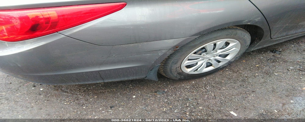 5NPEB4AC3BH193024 2011 HYUNDAI SONATA photo no. 6