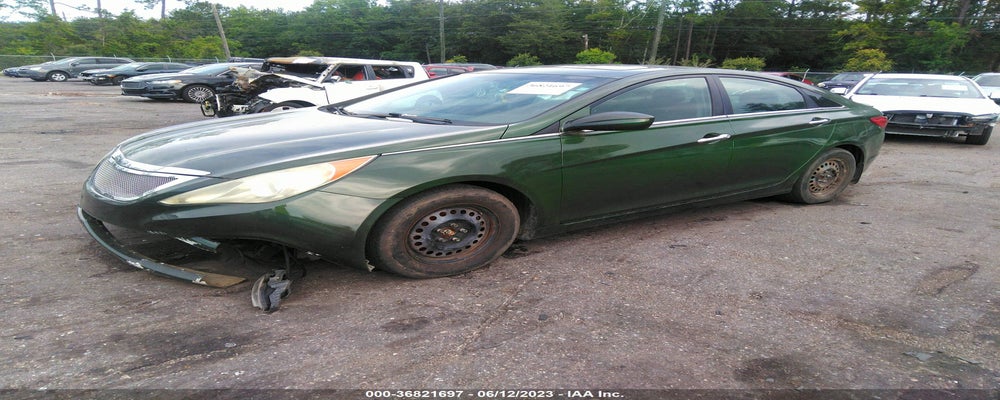 5NPEC4AC8BH156886 2011 HYUNDAI SONATA photo no. 2