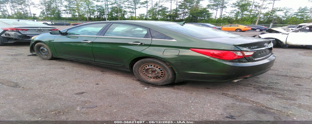 5NPEC4AC8BH156886 2011 HYUNDAI SONATA photo no. 3