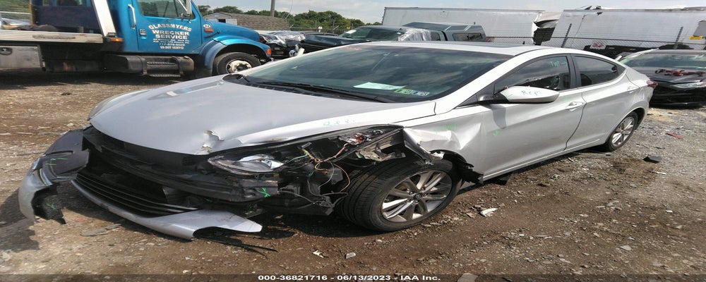5NPDH4AE7FH628497 2015 HYUNDAI ELANTRA photo no. 2