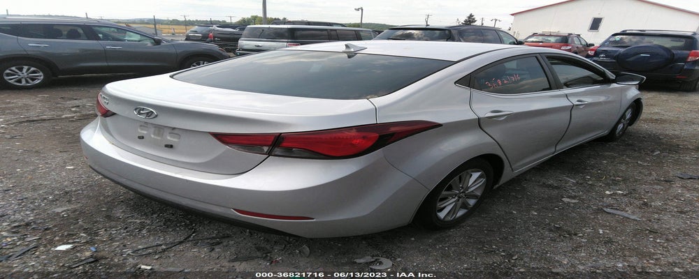 5NPDH4AE7FH628497 2015 HYUNDAI ELANTRA photo no. 4