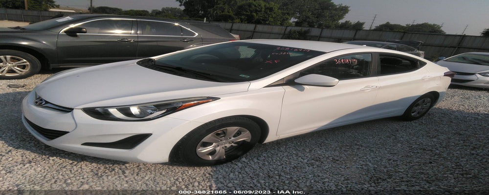 5NPDH4AEXGH779223 2016 HYUNDAI ELANTRA photo no. 2